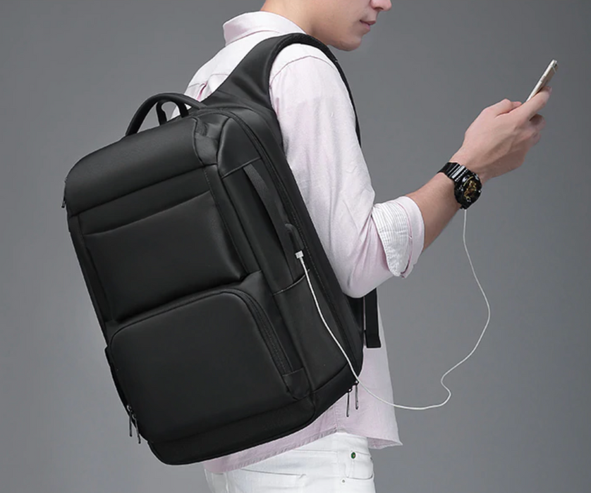 Men's Large Euro 17" Laptop Backpack with USB Charging